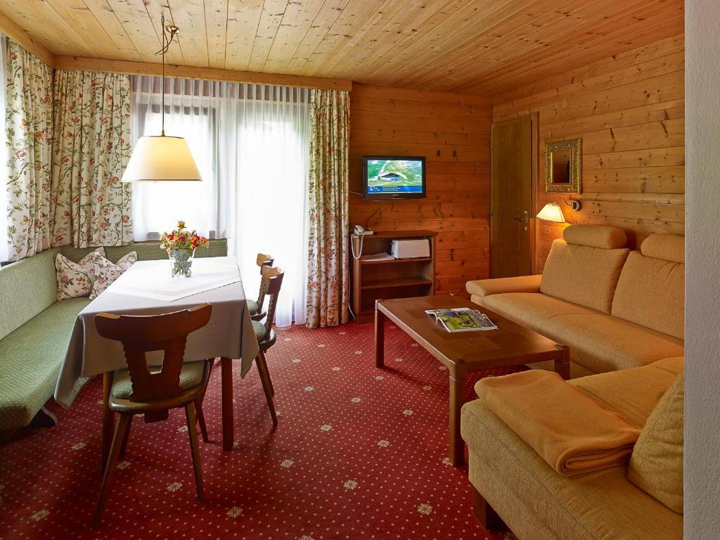 Appartementhaus Holiday Лех-ам-Арльберг Екстер'єр фото